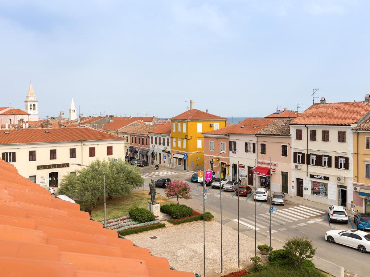 Fantattic Apartment City Center Porec Exterior photo